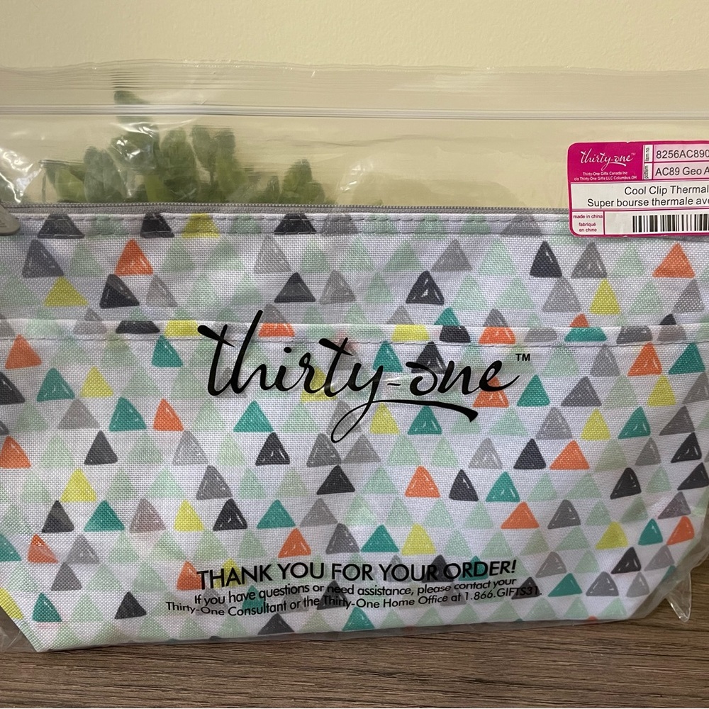 Thirty one cool clip thermal pouch